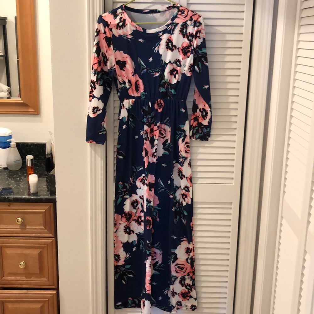Long-sleeved Maxi Dress